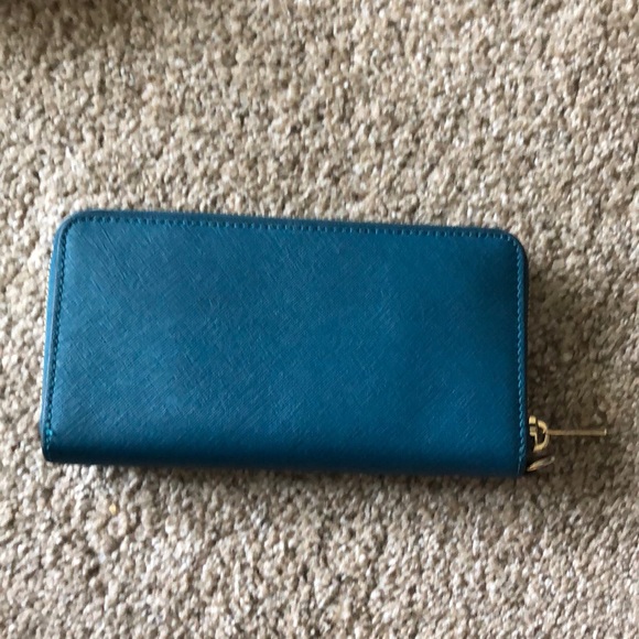 Michael kors wallet - Picture 2 of 4